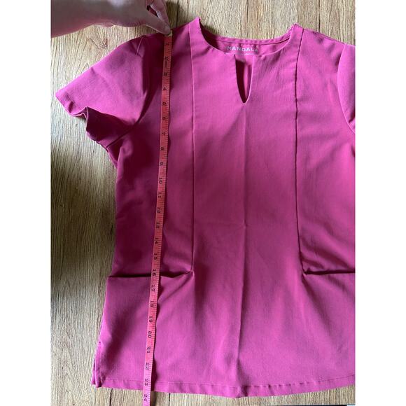 Mandala 5 Pocket Notch Neck Scrub Top Size XS - Picture 4 of 5